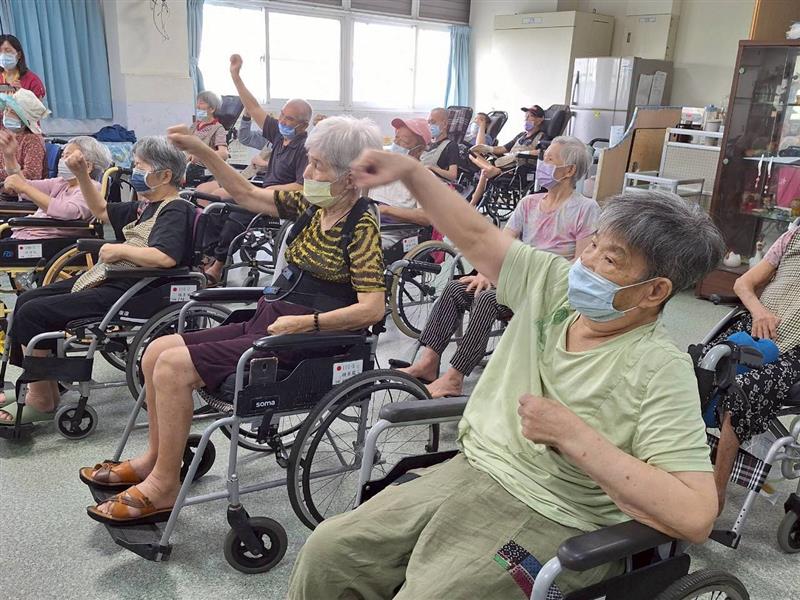 體適能活動,宜福住宿長照機構